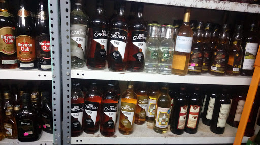 BODEGA & LICORERÍA SEDANO