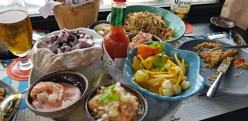 Popular de aquí y de allá