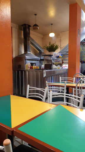 Pollería - Chifa El Larguito