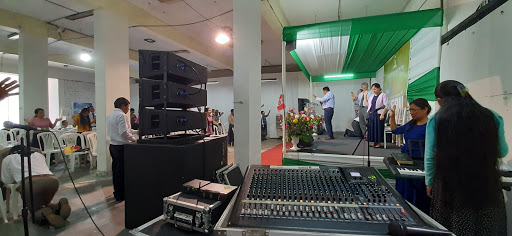 SONIDO Y LUCES KEVIN