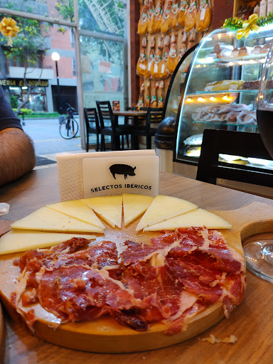 Selectos Ibéricos Miraflores - Tarata