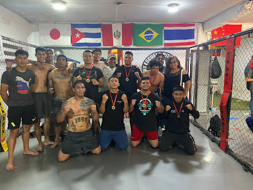 Escuela Pitbull Artes Marciales Mixtas