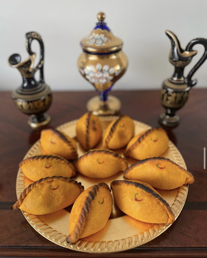 ETERNO GLAMOUR ACADEMY