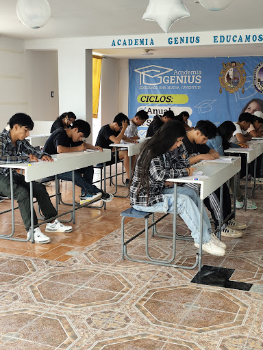 Academia Genius SM