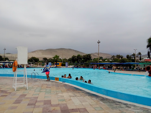 Piscina Club de La Unión