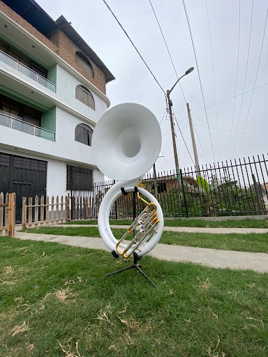 Musicort- Tubas y bajos Fabricación y reparación de instrumentos musicales de viento